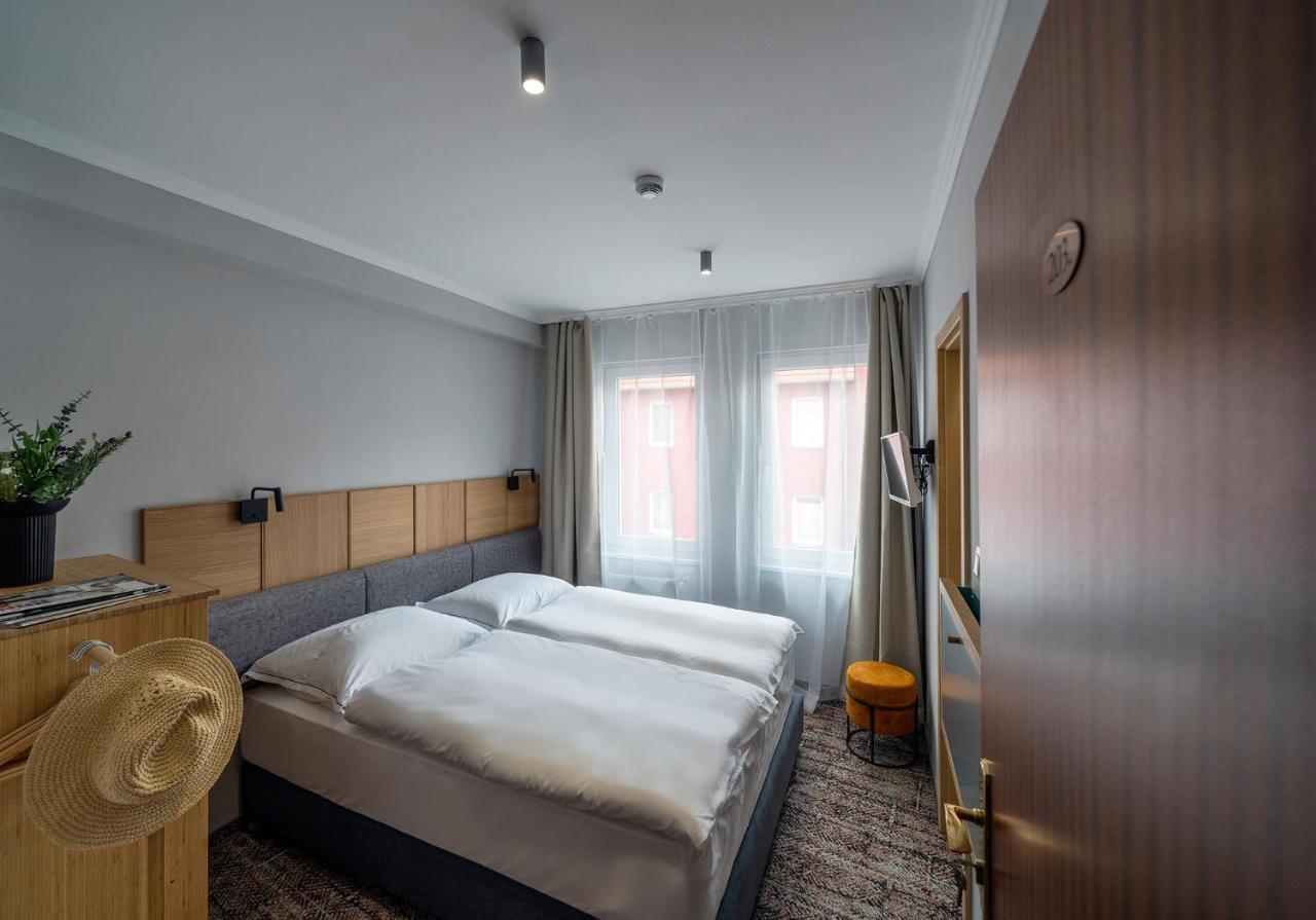 Duett - Urban Rooms Gyor Luaran gambar