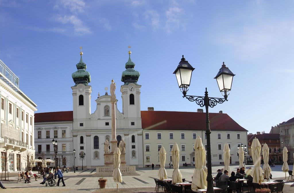 Duett - Urban Rooms Gyor Luaran gambar